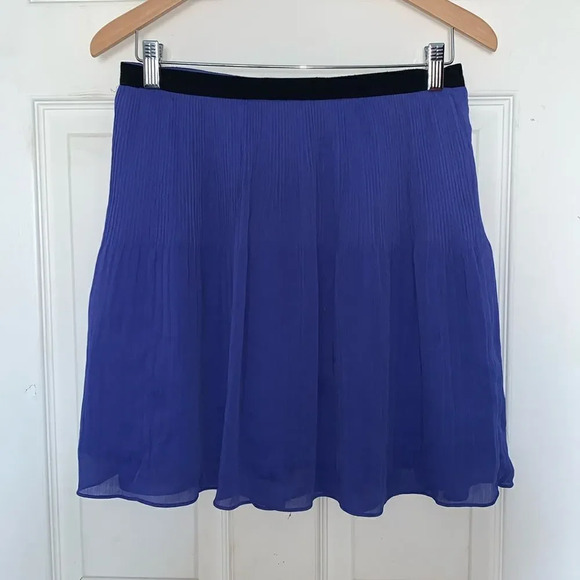 Forever21 Contemporary Pleated Skirt - Picture 1 of 5
